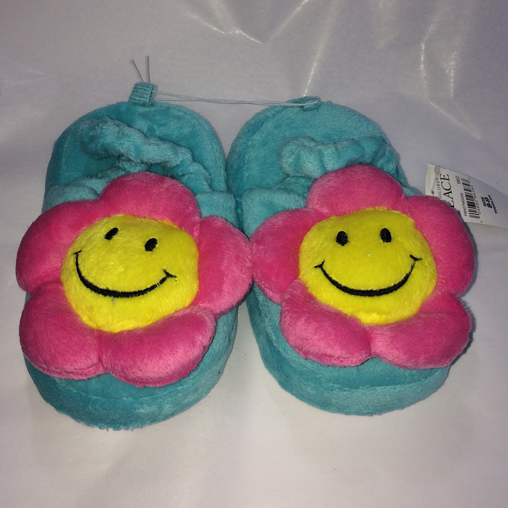 Brand new Toddler Girl Flower Slippers
